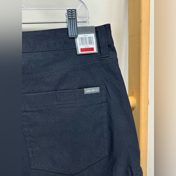 EDDIE BAUER Men’s Navy blue flat front pants size 34/32. - Picture 7 of 12